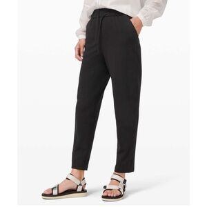 Lululemon Keep Moving Pant 7/8 High-Rise Black Minimal Athletic Activewear